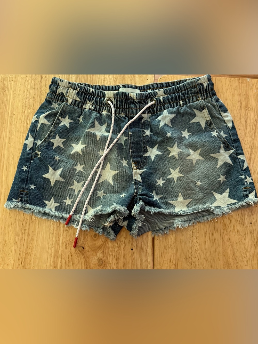 Celebrity Pink Blue Star-Print Denim Shorts